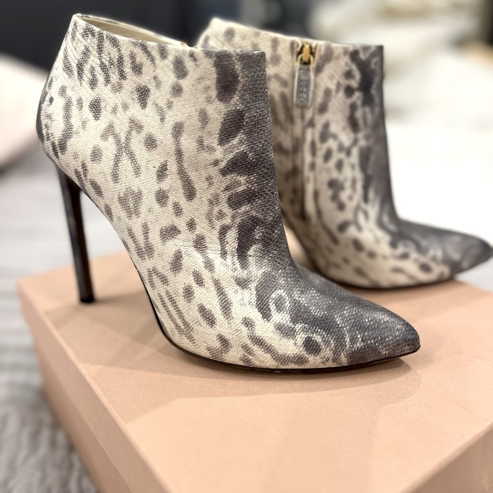 Authentic Gucci booties